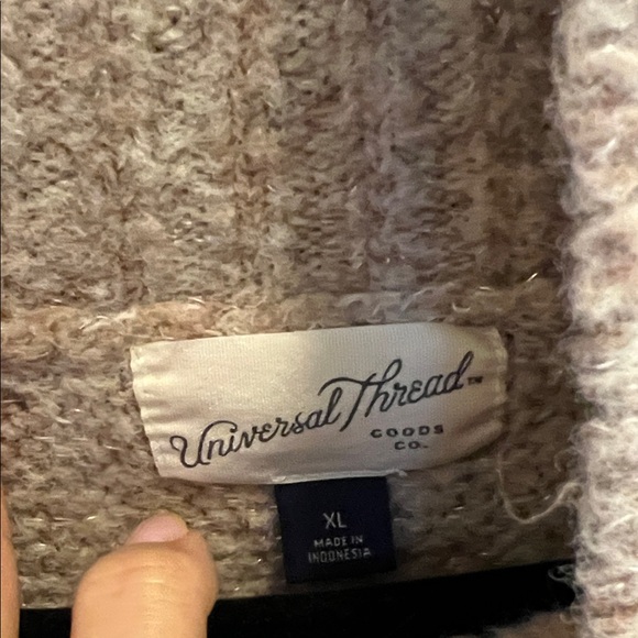 Universal Thread Sweater - Picture 2 of 5